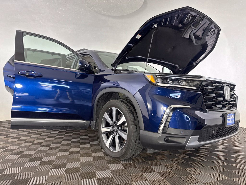 Certified 2025 Honda Pilot Touring image 20
