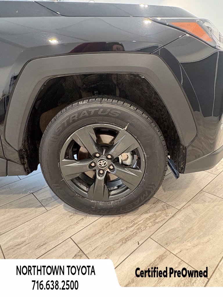 Used 2026 Toyota RAV4 LE AWD/4WD image 12