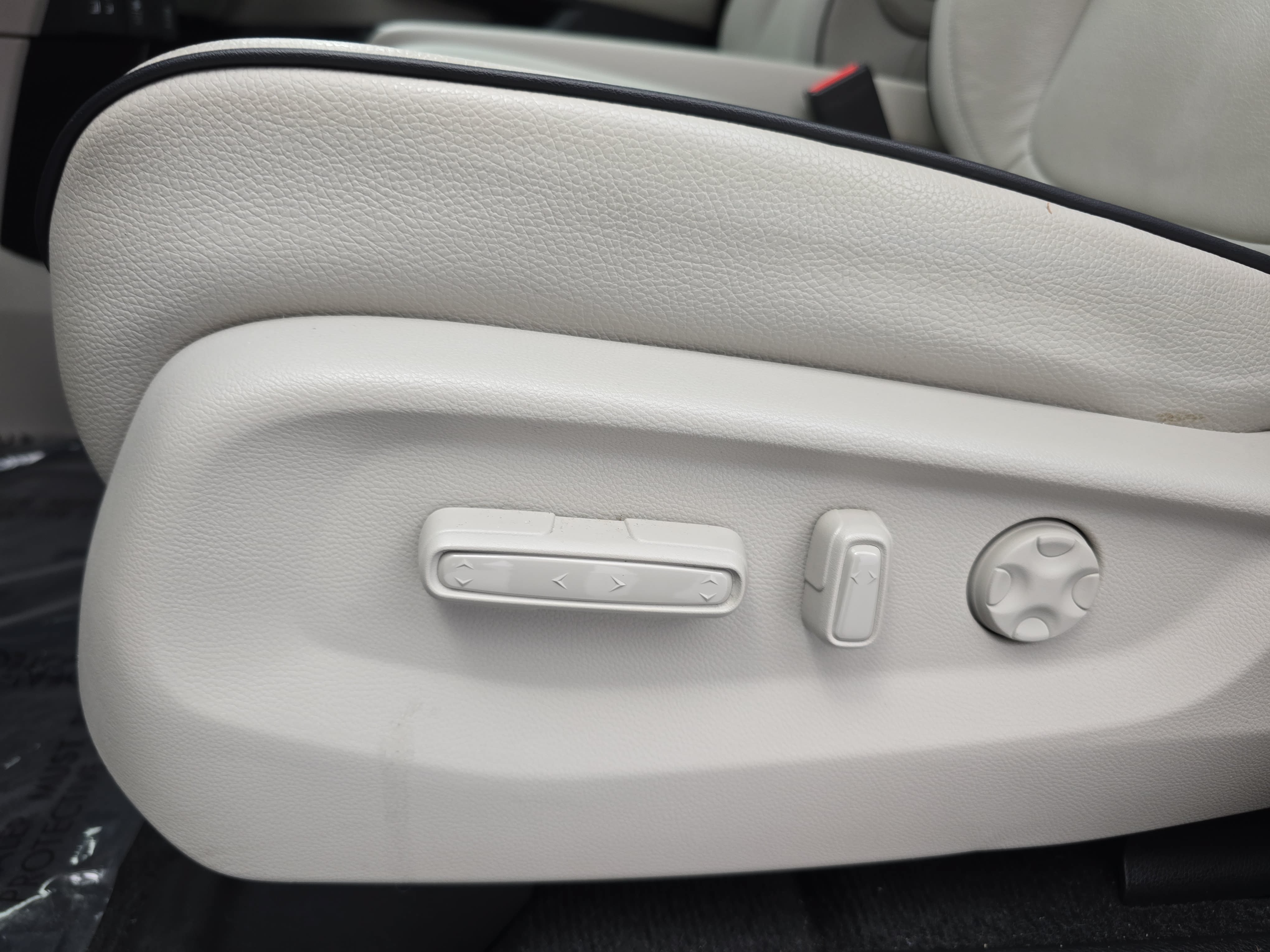 Certified 2025 Honda Odyssey Touring image 30