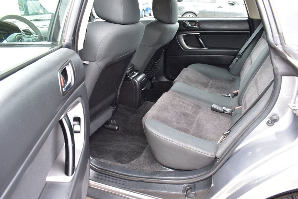 Used 2008 Subaru Outback 2.5i AWD/4WD image 24