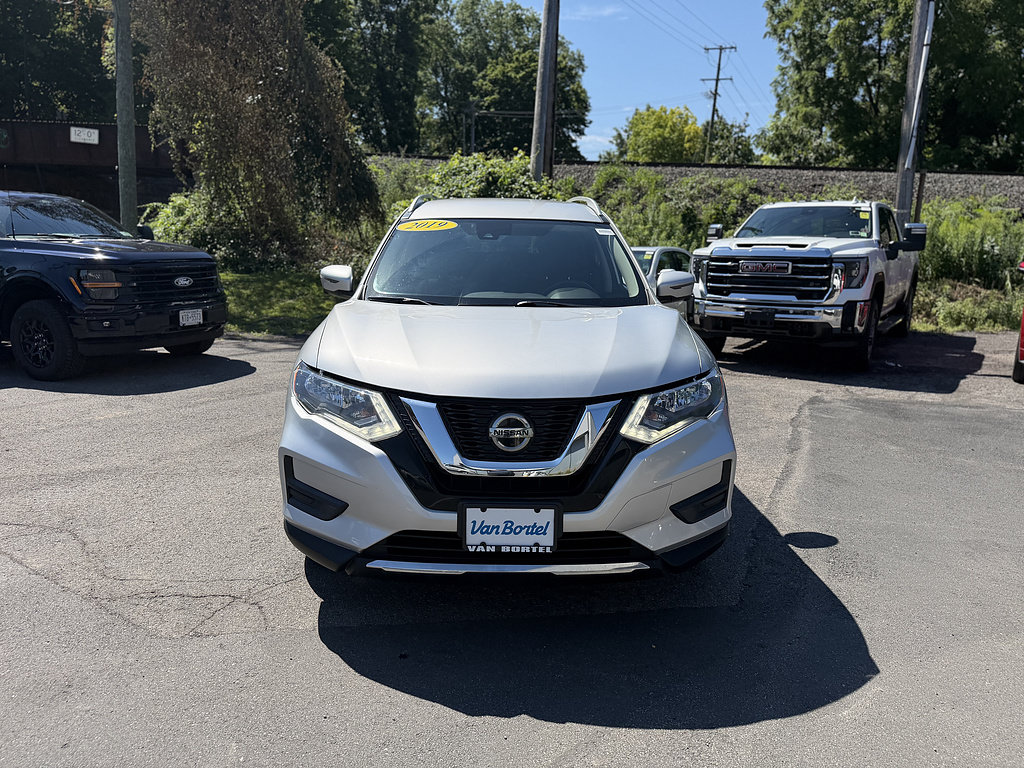 Used 2019 Nissan Rogue SV w/ Premium Package AWD/4WD image 10