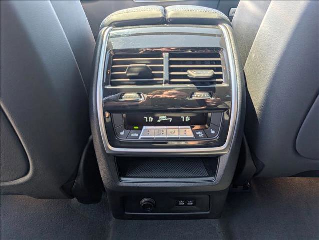 Used 2023 BMW X7 xDrive40i w/ M Sport Package image 17