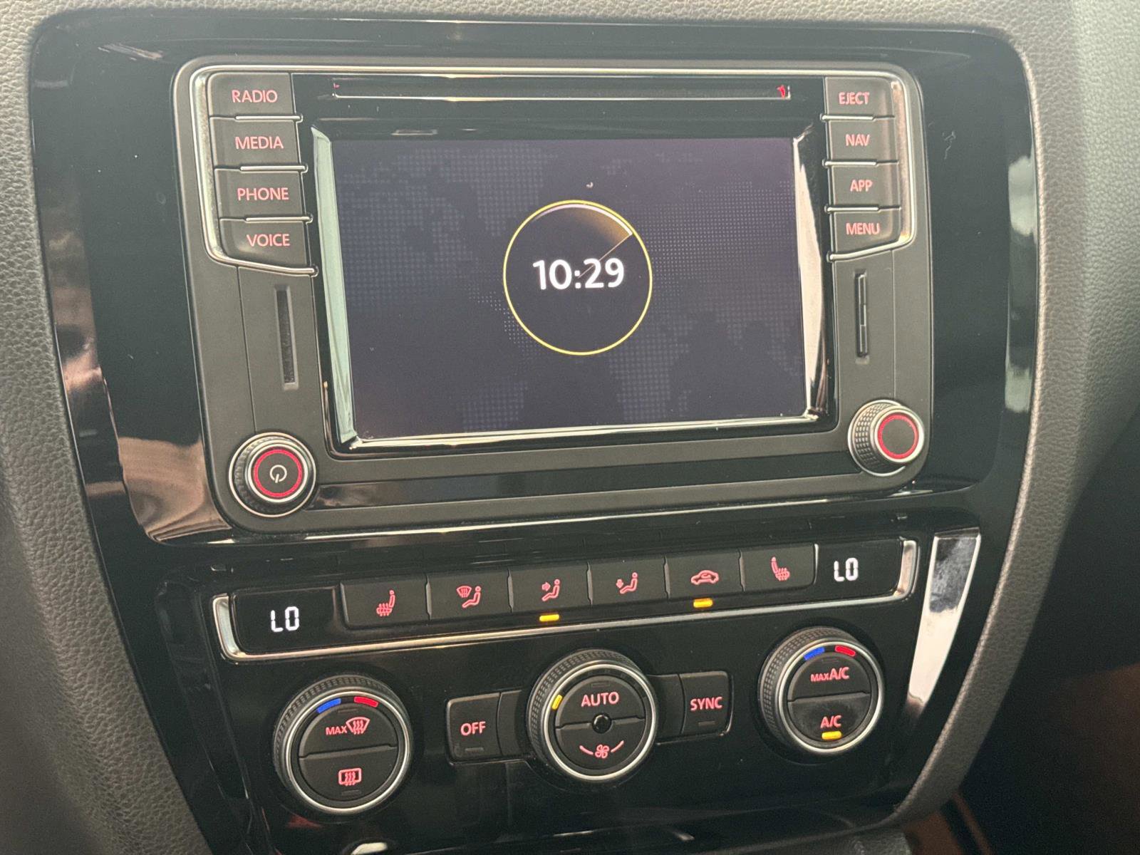 Used 2018 Volkswagen Jetta GLI FWD image 26