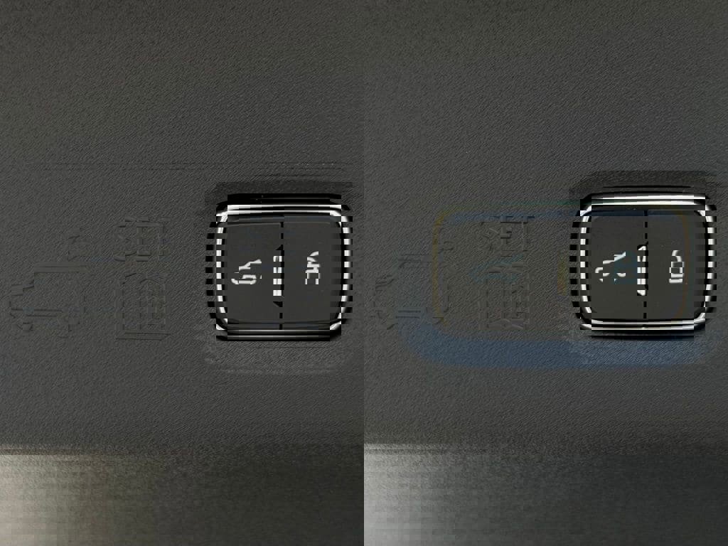 New 2025 Ford Expedition Active image 49