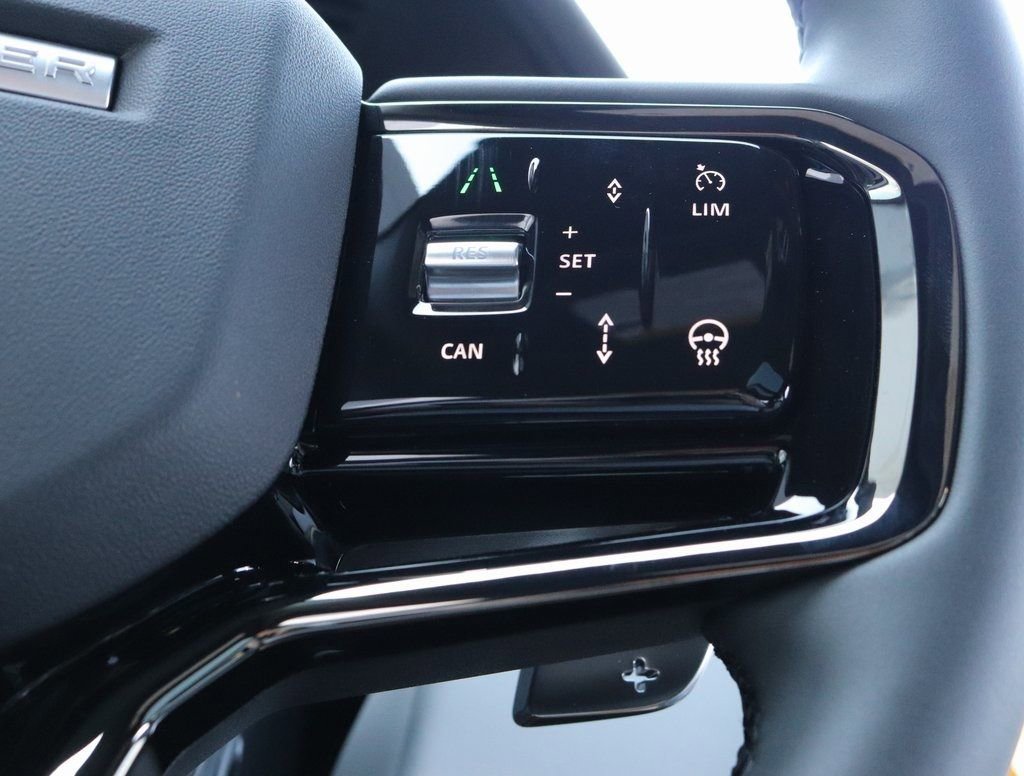 Used 2026 Land Rover Range Rover Evoque Dynamic SE image 21