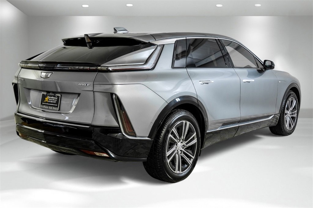 Used 2024 Cadillac Lyriq Luxury w/ LPO, Floor Liner Package image 9