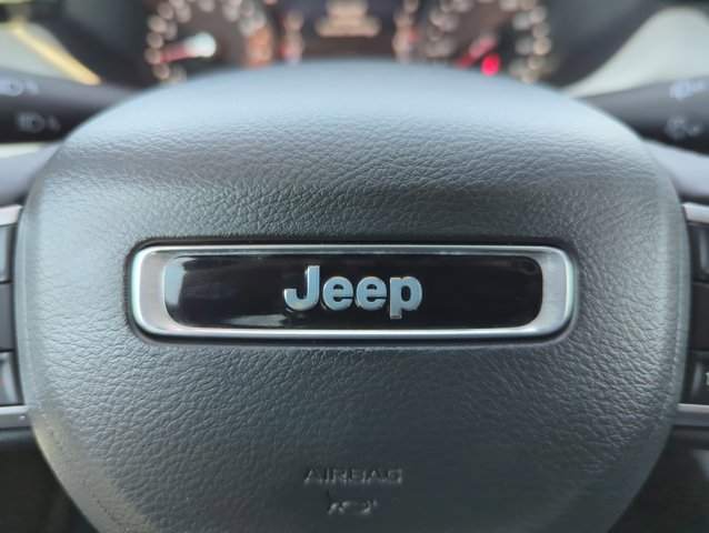 Used 2025 Jeep Compass Limited AWD/4WD image 24