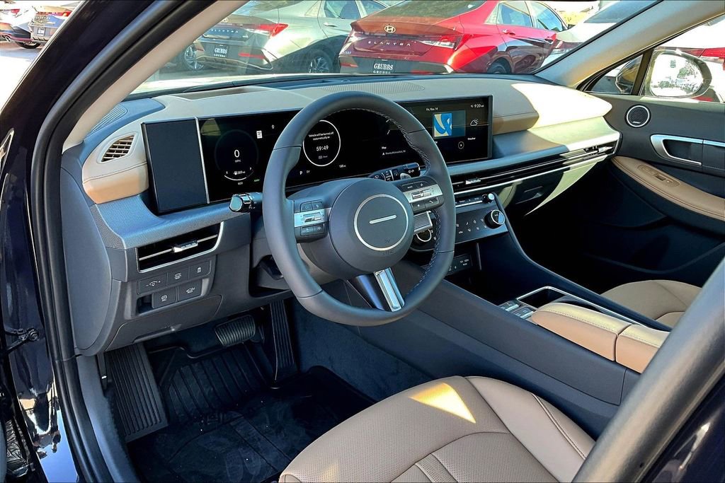 New 2025 Hyundai Sonata Limited image 28