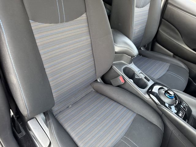 Certified 2024 Nissan Leaf SV Plus image 27