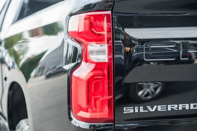 Used 2021 Chevrolet Silverado 1500 LT Trail Boss AWD/4WD image 7