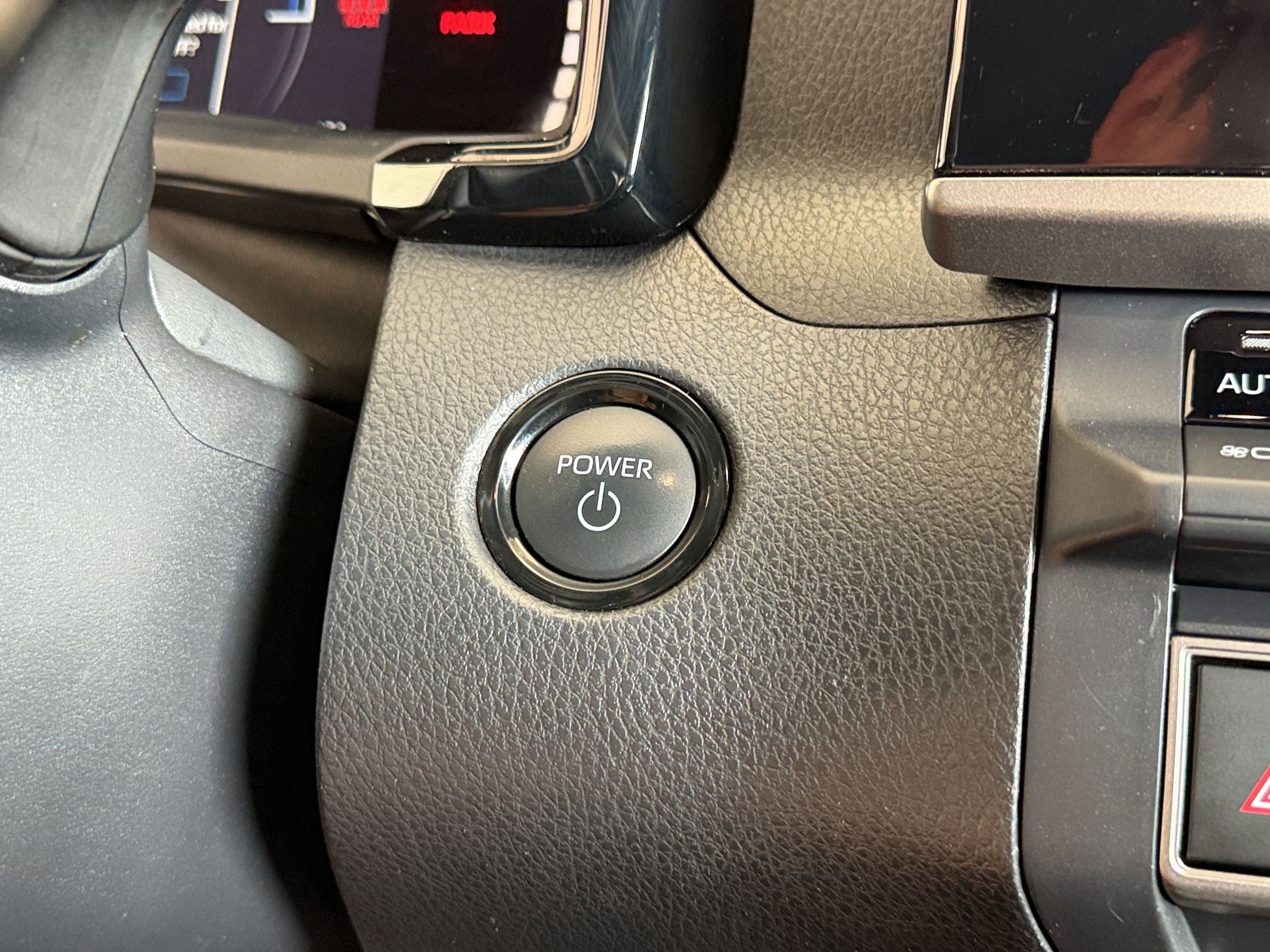 Used 2025 Toyota Camry SE FWD image 16