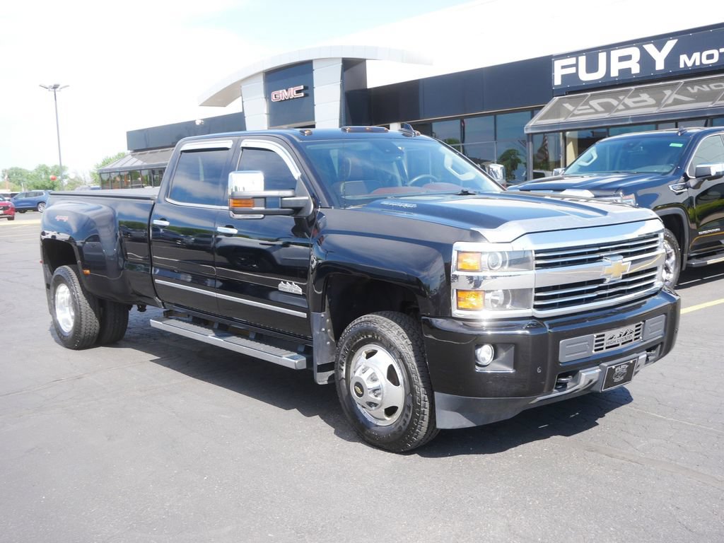 Used 2016 Chevrolet Silverado 3500 High Country w/ Duramax Plus Package AWD/4WD image 2