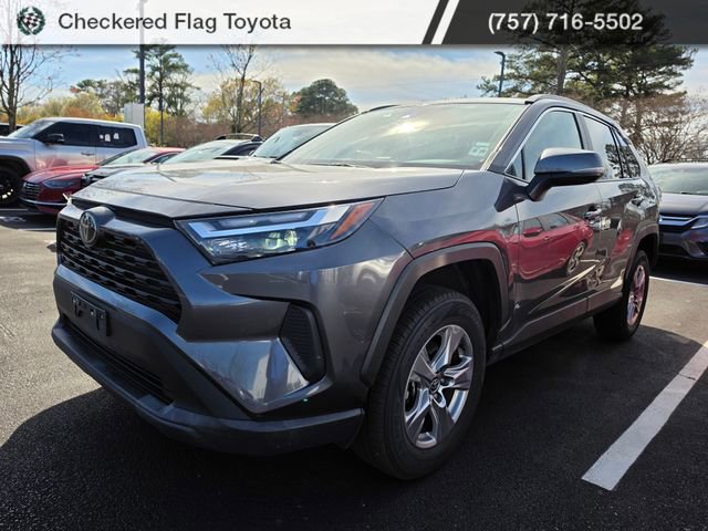 Used 2024 Toyota RAV4 XLE FWD image 1