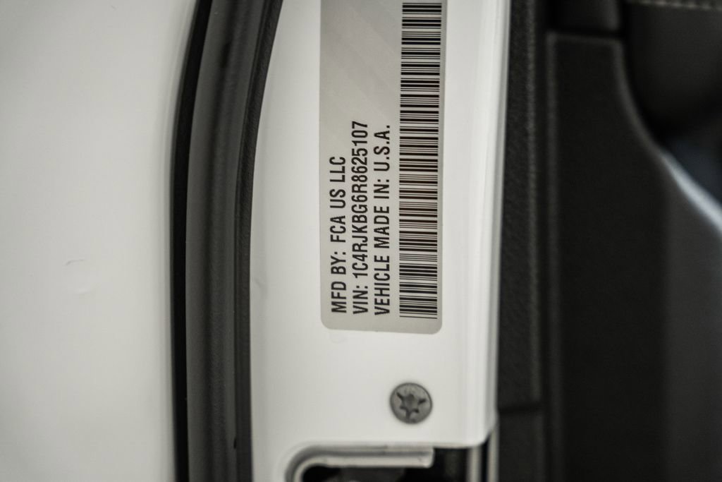 Used 2024 Jeep Grand Cherokee L Limited image 48