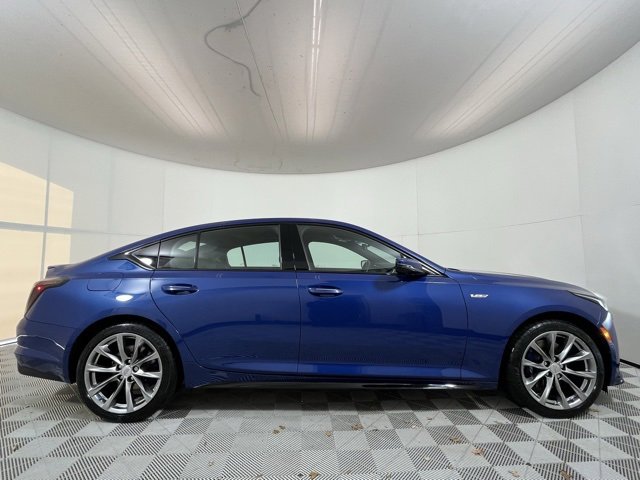 Used 2021 Cadillac CT5 V w/ Premium Package image 8