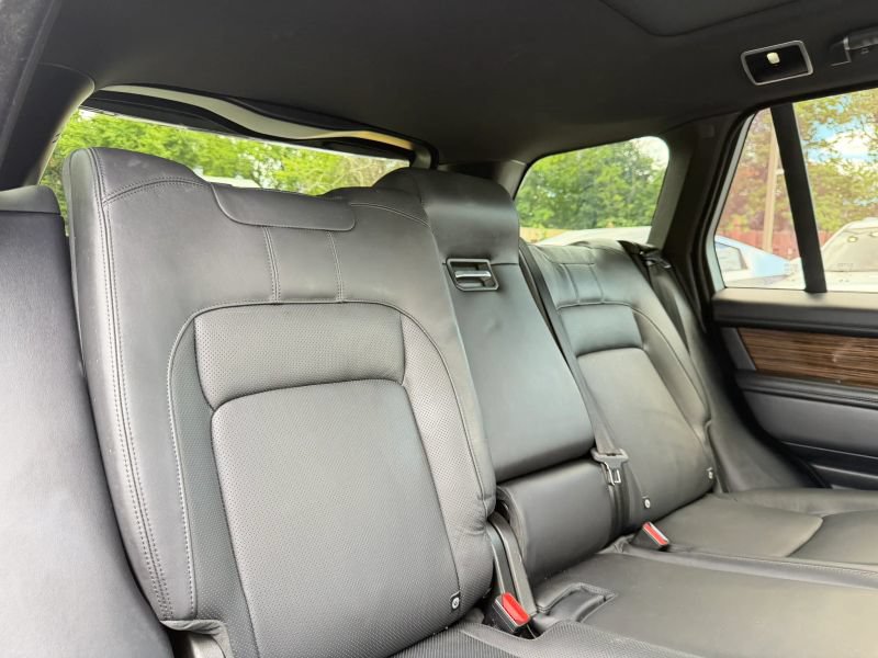 Used 2018 Land Rover Range Rover Supercharged AWD/4WD image 28