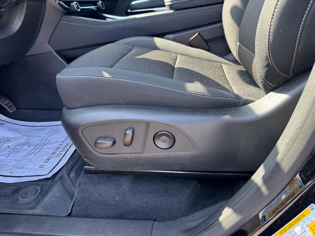 Used 2026 Chevrolet Traverse LT w/ LPO, Floor Liner Package image 16