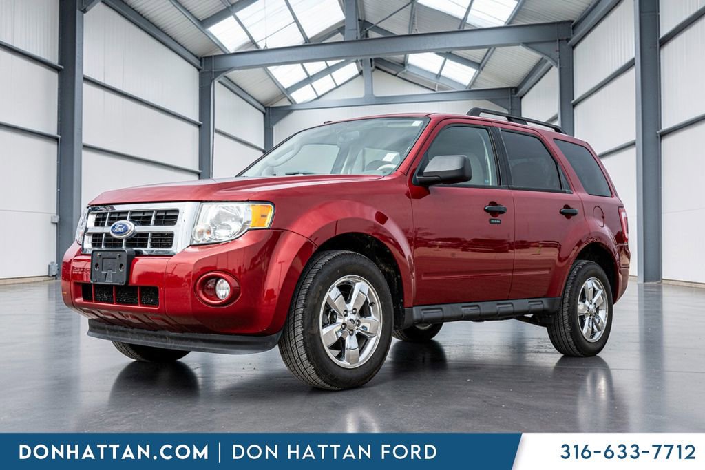 Used 2011 Ford Escape XLT image 1
