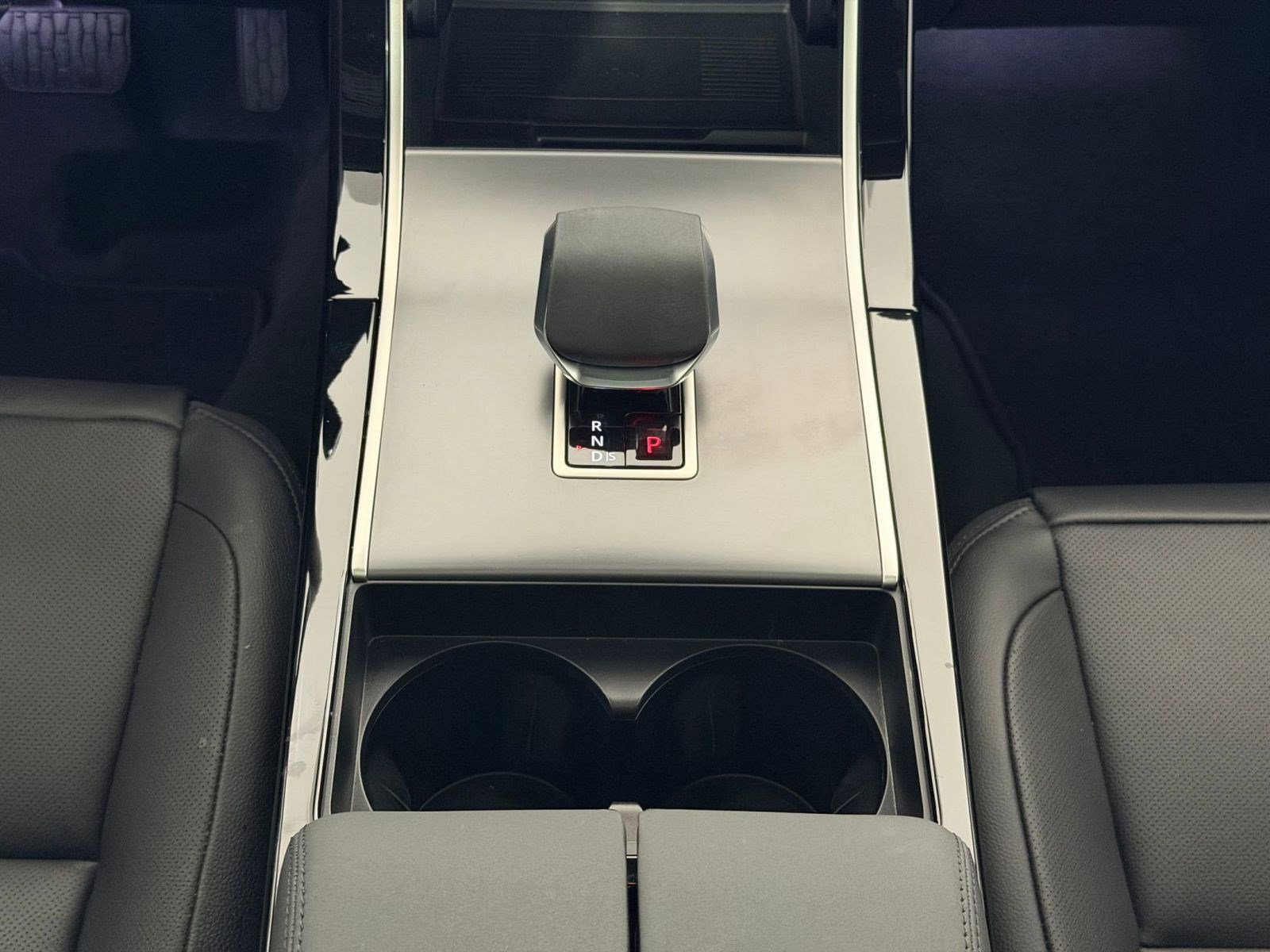 Certified 2026 Land Rover Range Rover Velar S image 18