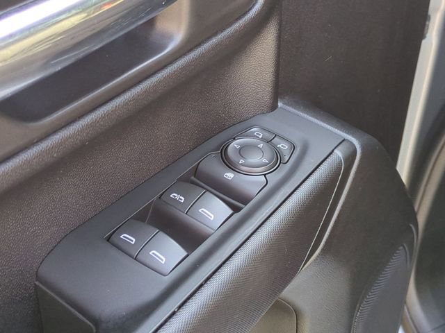 Used 2024 Chevrolet Silverado 1500 Custom image 13