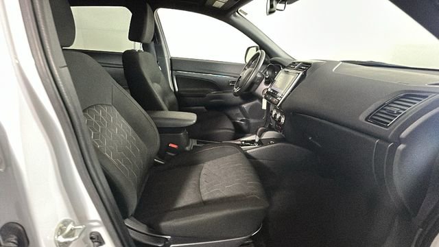 Used 2024 Mitsubishi Outlander Sport AWD image 27