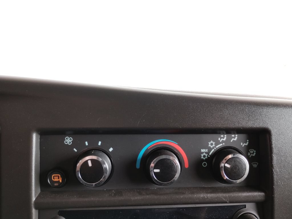 Used 2019 Chevrolet Express 2500 w/ Driver Convenience Package RWD image 32