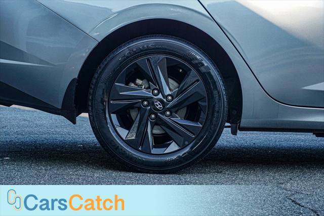 Used 2022 Hyundai Elantra SEL image 16