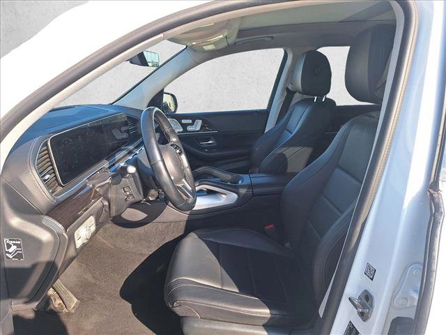 Used 2023 Mercedes-Benz GLS 450 4MATIC image 9