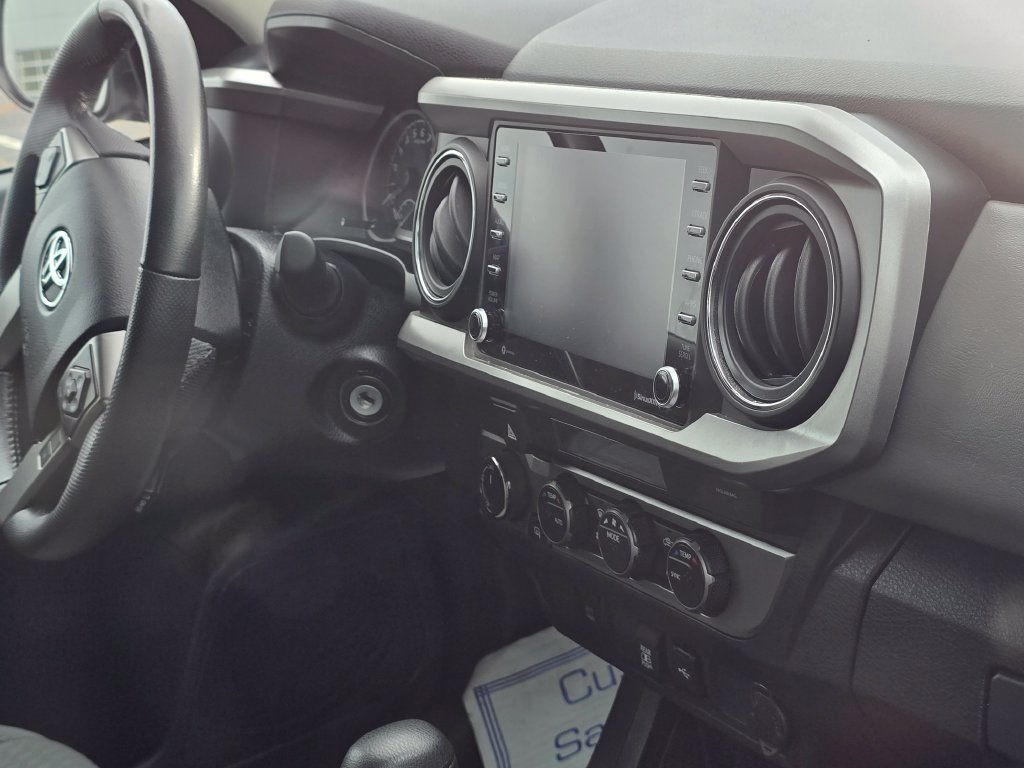 Used 2021 Toyota Tacoma SR5 AWD/4WD image 17