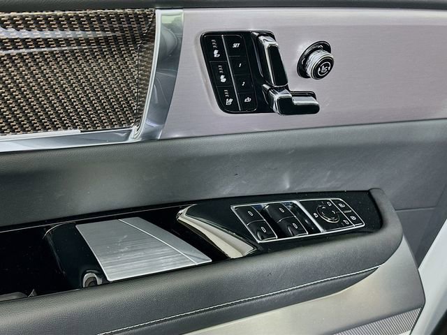 New 2026 Cadillac Vistiq Sport image 17