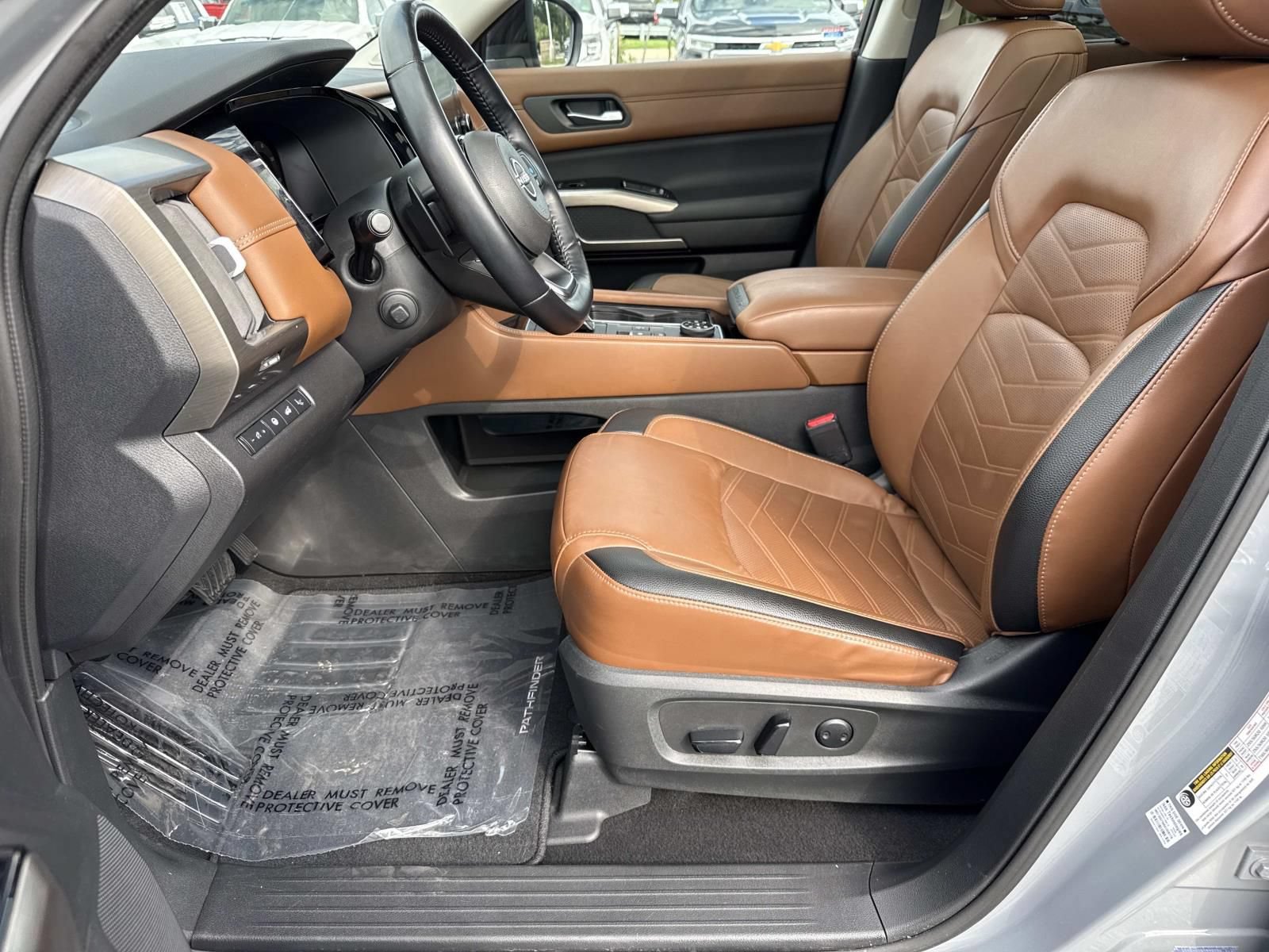Used 2023 Nissan Pathfinder Platinum AWD/4WD image 29