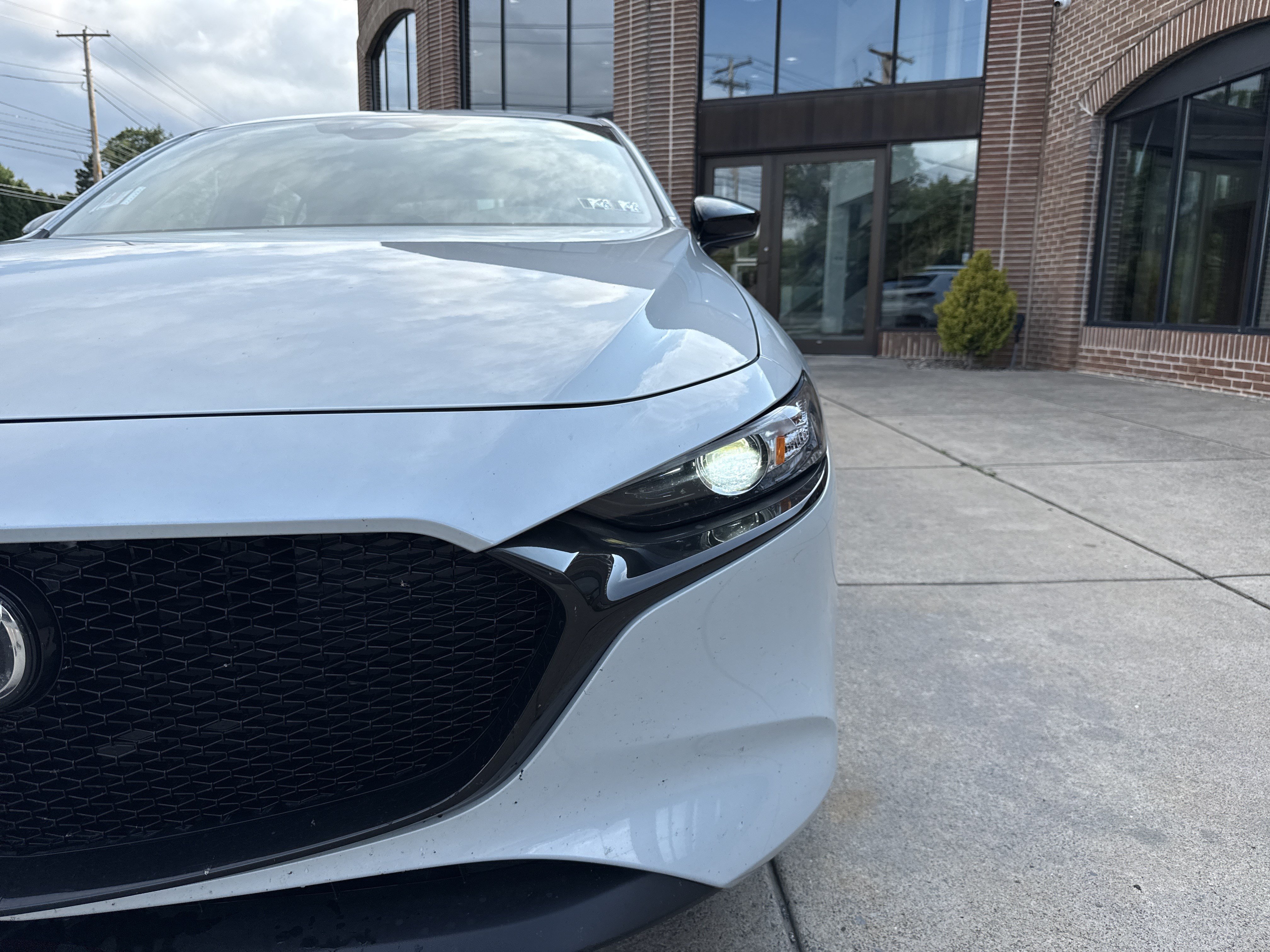 Certified 2025 MAZDA MAZDA3 s Sport w/ Appearance Package FWD image 9