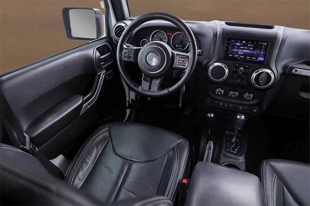 Used 2016 Jeep Wrangler Unlimited Sahara w/ Connectivity Group image 23