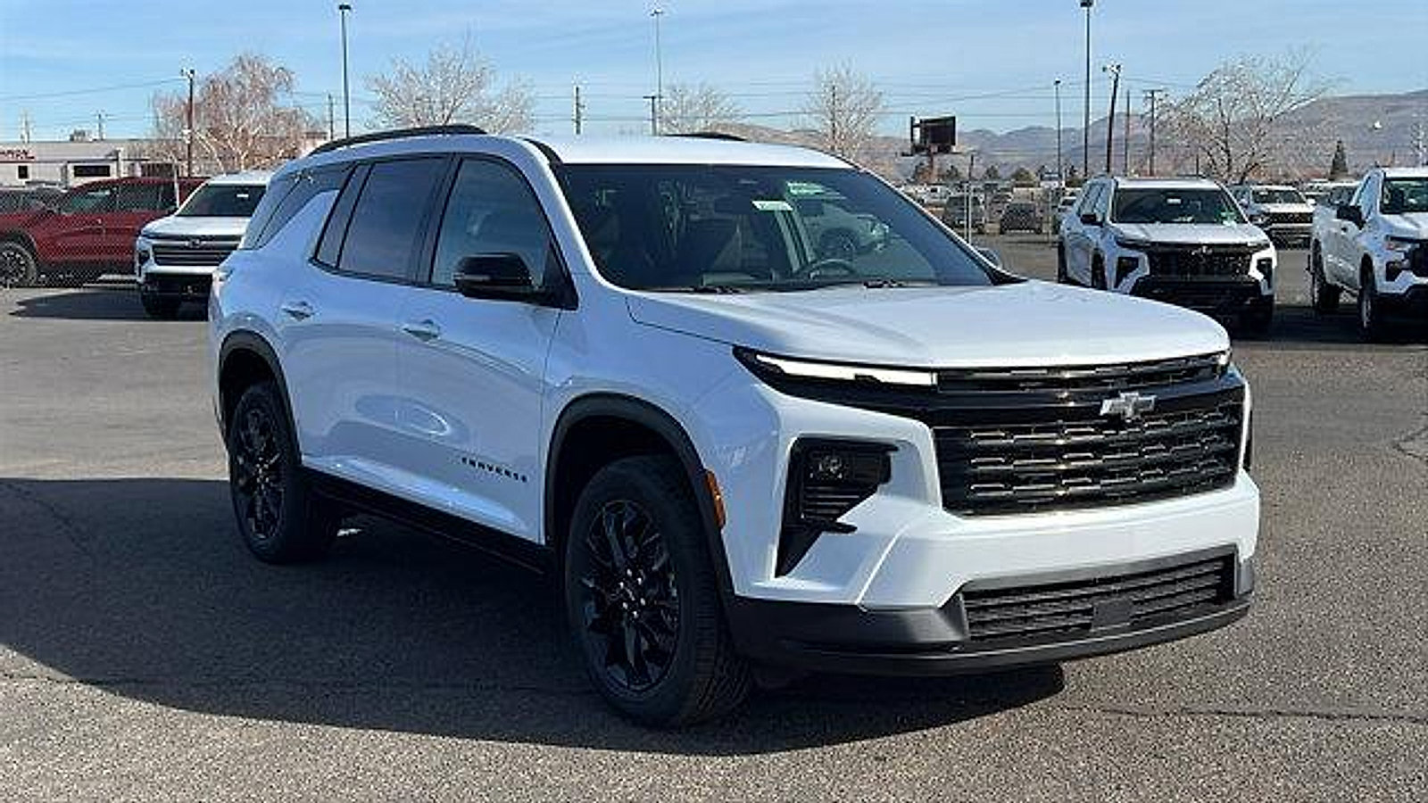 New 2026 Chevrolet Traverse LT w/ Midnight/Sport Edition image 3