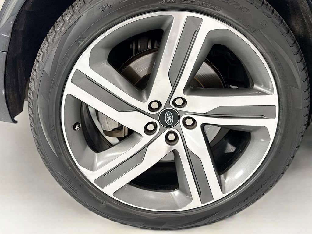 Used 2021 Land Rover Discovery HSE R-Dynamic AWD/4WD image 32