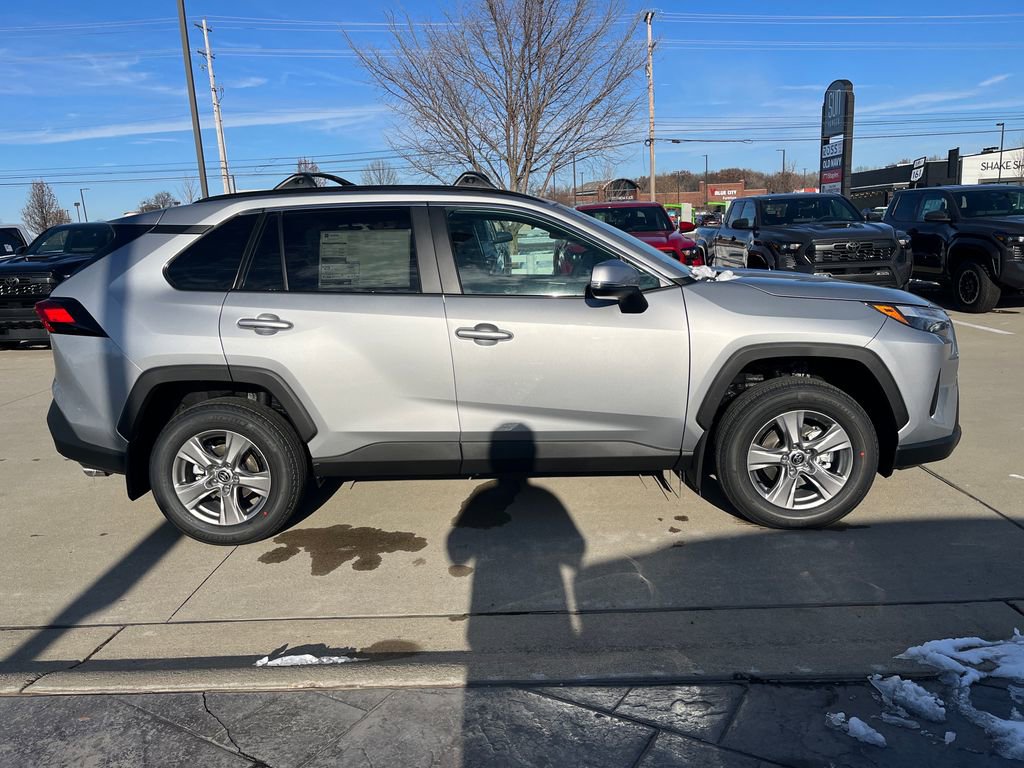 New 2025 Toyota RAV4 XLE image 6