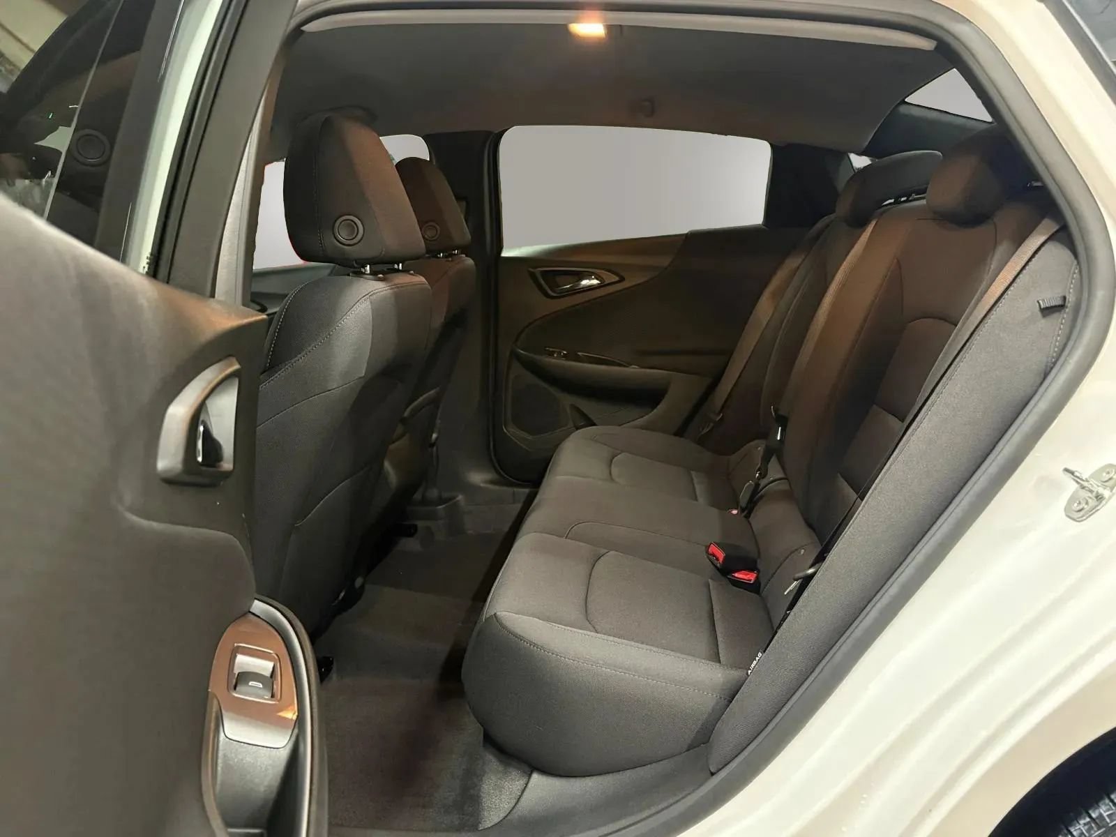 Used 2023 Chevrolet Malibu RS FWD image 22