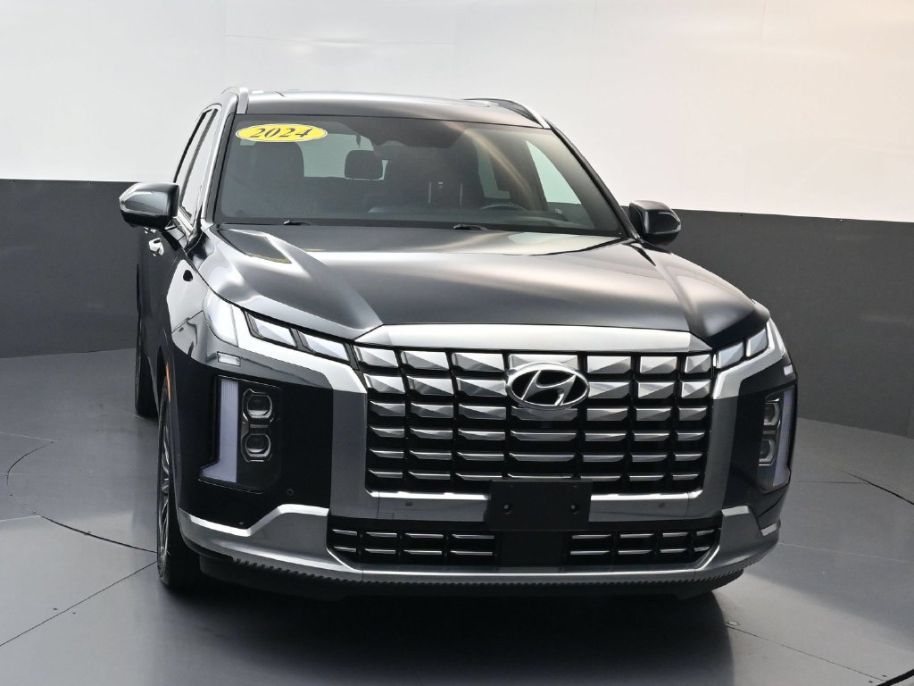 Certified 2024 Hyundai Palisade Calligraphy FWD image 9