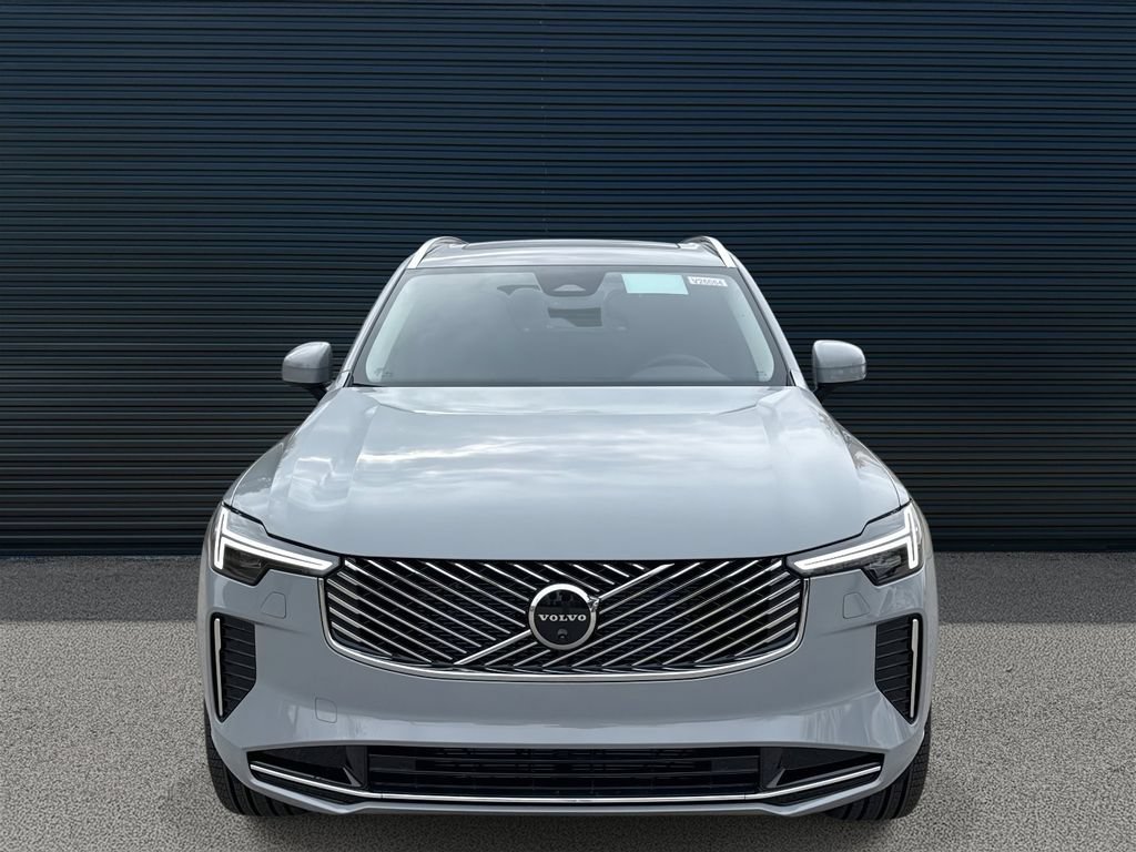 Certified 2026 Volvo XC90 B6 Plus w/ Protection Package Premier AWD/4WD image 2