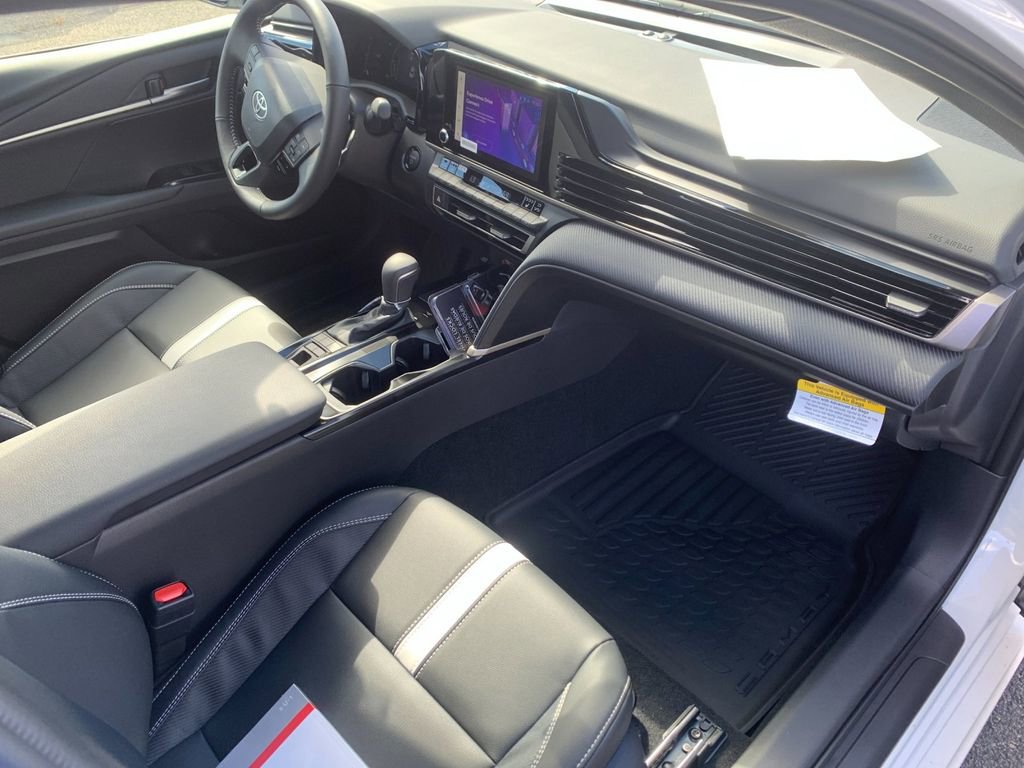 New 2026 Toyota Camry Hybrid image 17