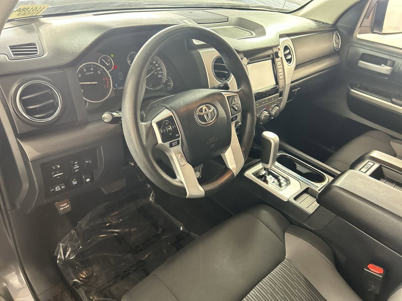 Used 2017 Toyota Tundra SR5 image 11