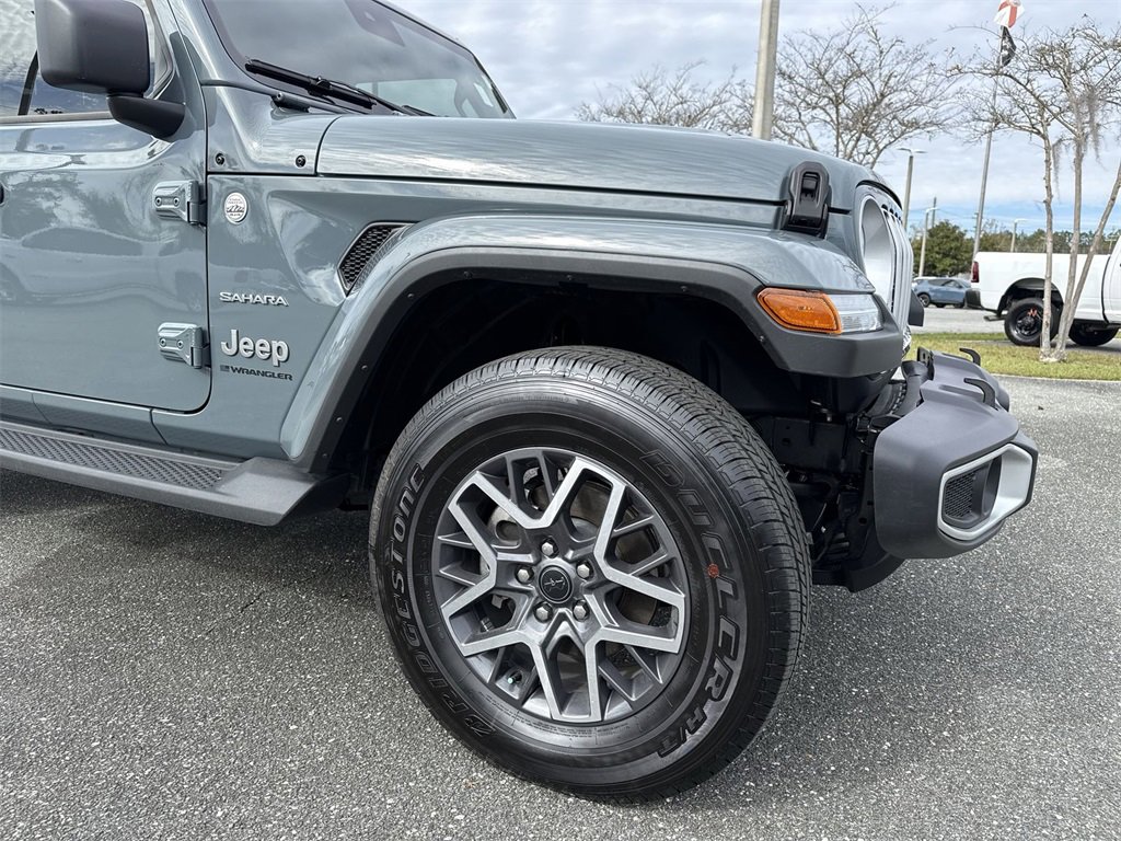 Used 2024 Jeep Wrangler Sahara image 10
