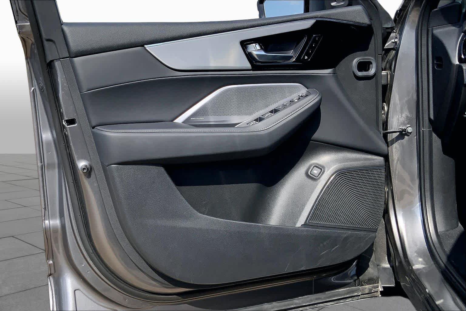Used 2026 Acura MDX w/ Technology Package FWD image 20
