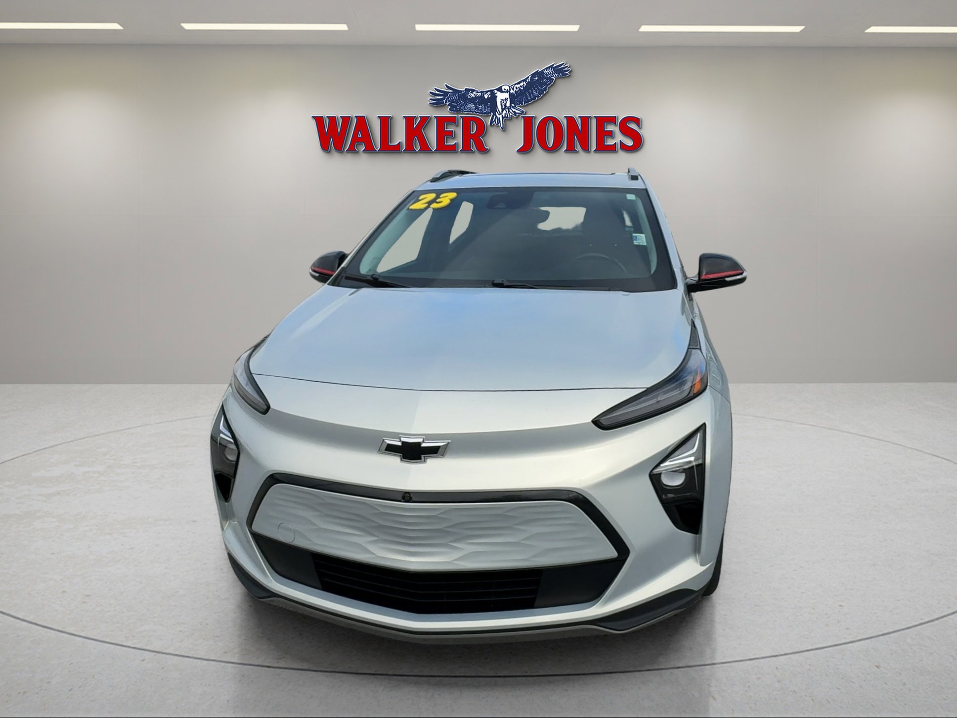 Used 2023 Chevrolet Bolt EUV Premier w/ Sun & Sound Package image 8