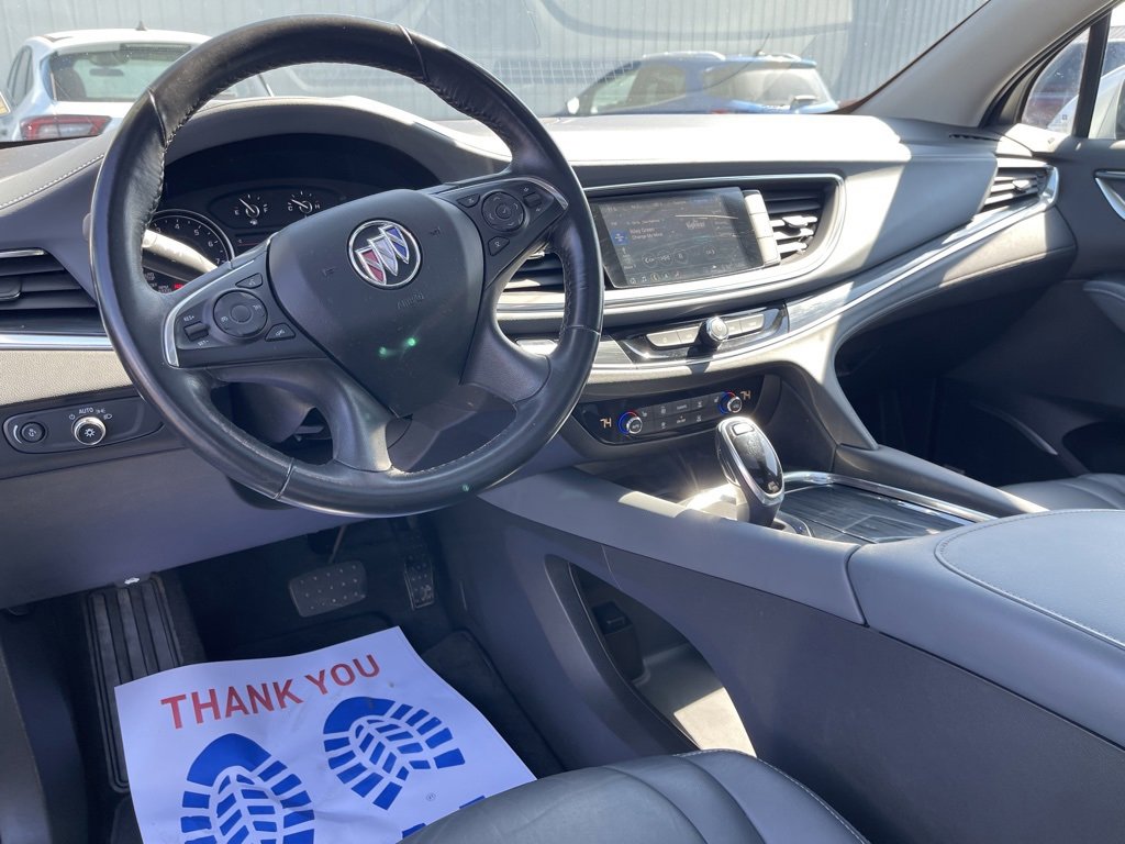 Used 2021 Buick Enclave Essence image 13
