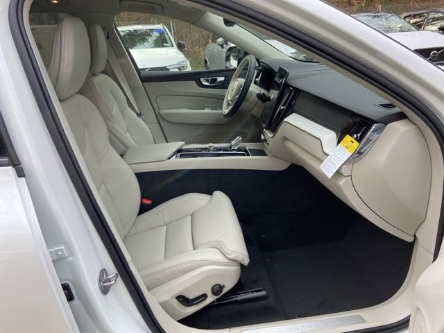 New 2026 Volvo XC60 B5 Ultra w/ Climate Package image 17