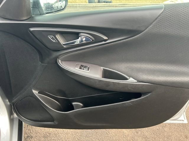 Used 2022 Chevrolet Malibu LT image 36