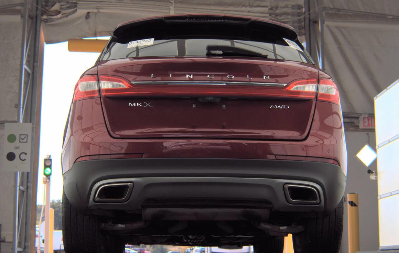 Used 2016 Lincoln MKX Reserve w/ Technology Package image 19