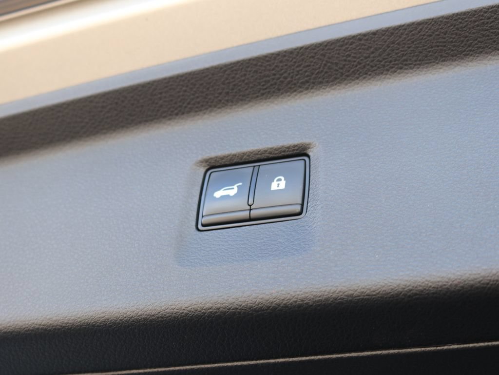 Certified 2023 INFINITI QX60 Luxe AWD/4WD image 37