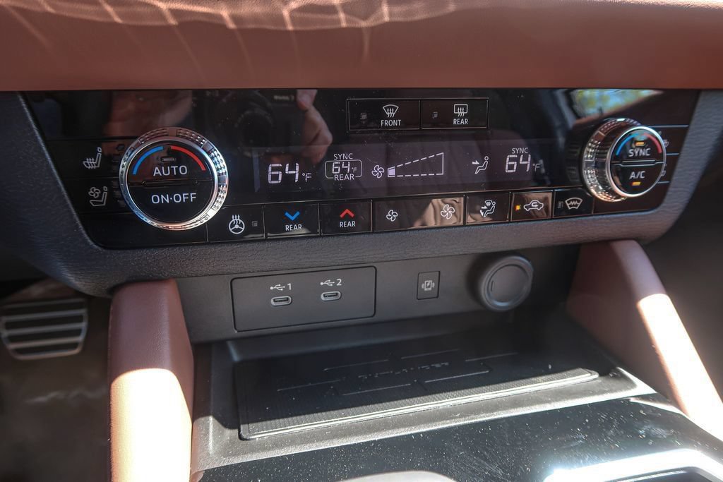 New 2026 Mitsubishi Outlander SEL AWD/4WD image 40